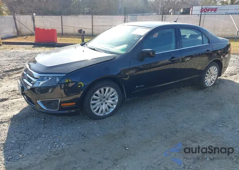 2010 Ford Fusion Hybrid z USA, uszkodzony, nr VIN 3FADP0L3XAR349189
